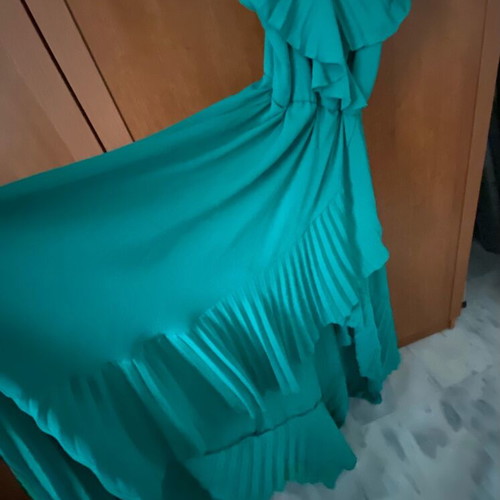 BSB evening dress like new, size 40, emerald color
