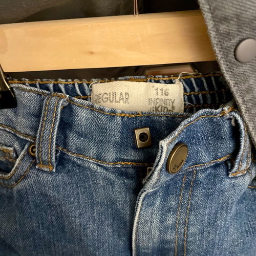 Zara set with used hooded shirt and new jeans