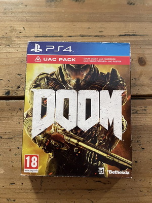 Doom PS4 deluxe edition με UAC pack, σαν καινούργιο