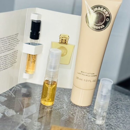 Burberry Elegant & Chic gift set new, authentic Eau de Parfum