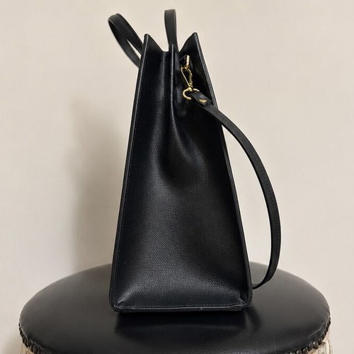 Guy Laroche black handbag like new
