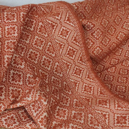 Wool blanket like new with handmade lace, approx. 2.3x1.7m