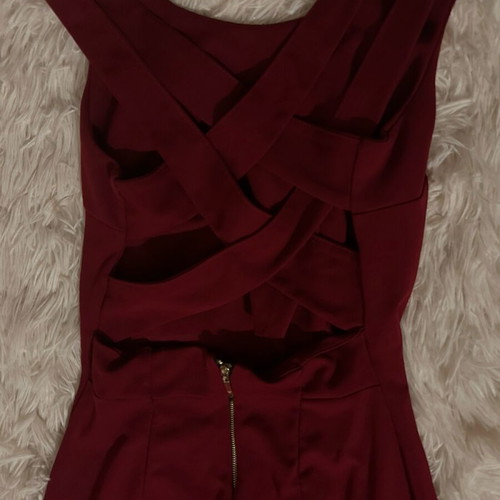 Bordeaux dress with perfect back design like new, small/medium
