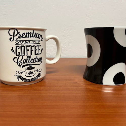Coffee mugs used, set of 2