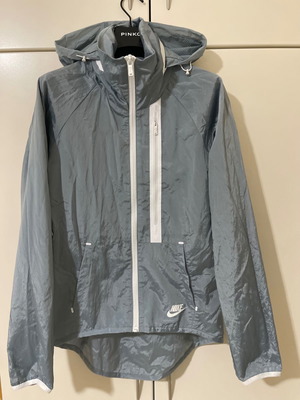 Nike Silver Jacket windbreaker size XS like new