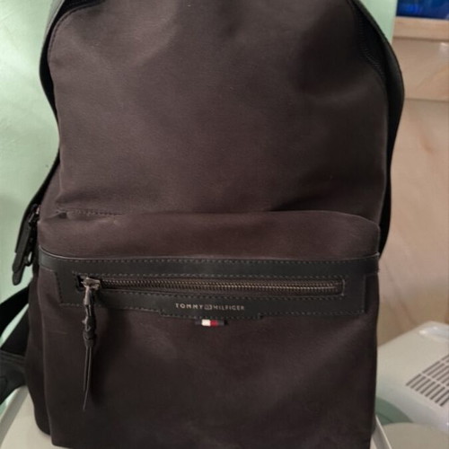 Backpack Tommy Hilfiger like new, black velvet and leather