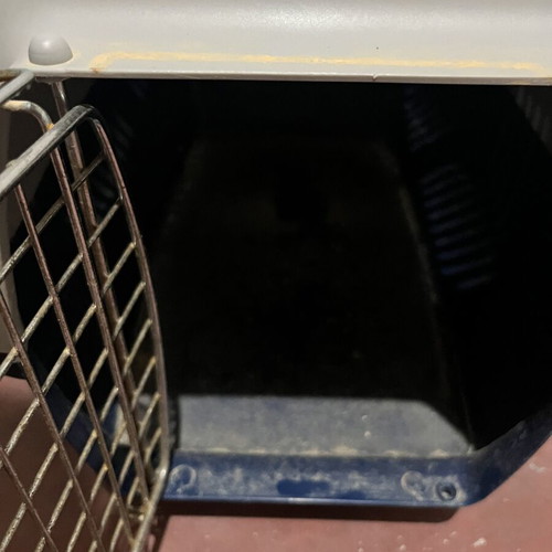 Pet carrier small, used, very good condition