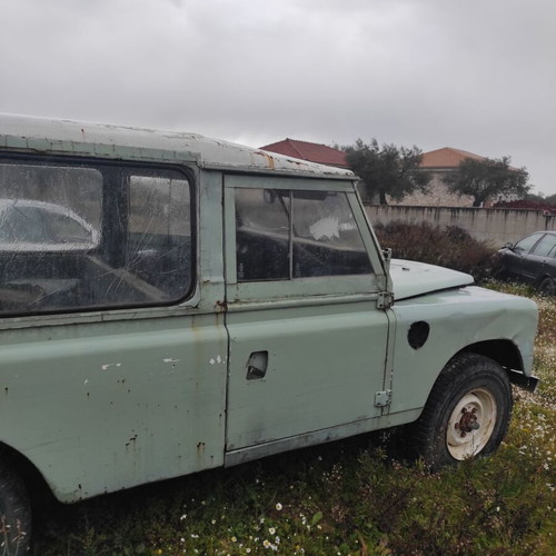 Land Rover Defender used 1983 manual 2250cc multipurpose farm vehicle