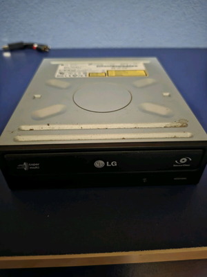 LG Super Multi DVD Rewriter GH20NS10 used, internal SATA disc drive for PC