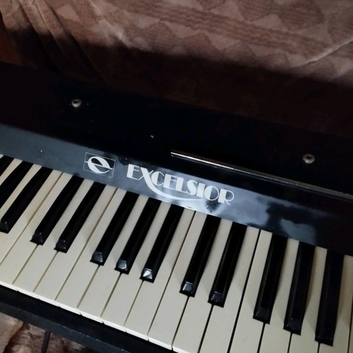 Exelsior EK 1C organ used, Italian, without built-in speakers