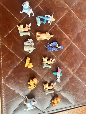 Χαρακτήρες Ντίσνεϋ από Nestle Magic Kinder Surprise μεταχειρισμένοι
