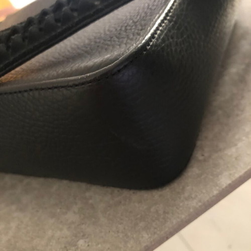 Parkhouse leather shoulder bag like new, black 20x26 cm