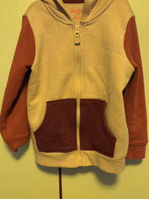 Unisex cardigan 4 years used in good condition
