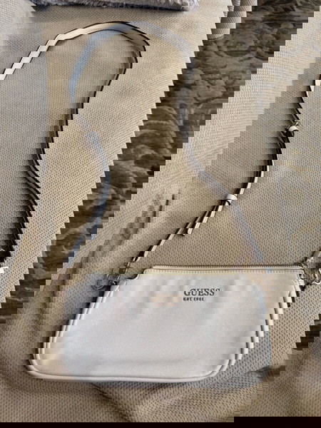 Guess τσάντα λευκή χιαστί