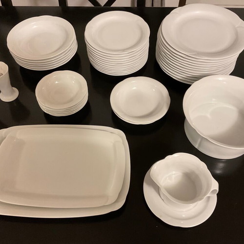 Arzberg Germany White Corso Porcelain Dinnerware Set like new