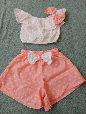 Girls' set used, bustier and shorts for 18 months