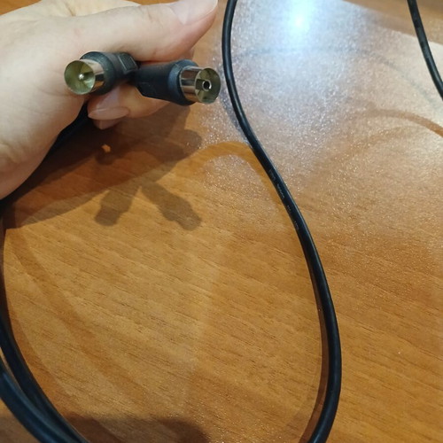 Antenna cable