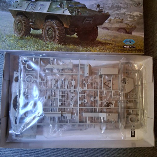 Plastic models new, Modern Warfare, pack of 4 kits