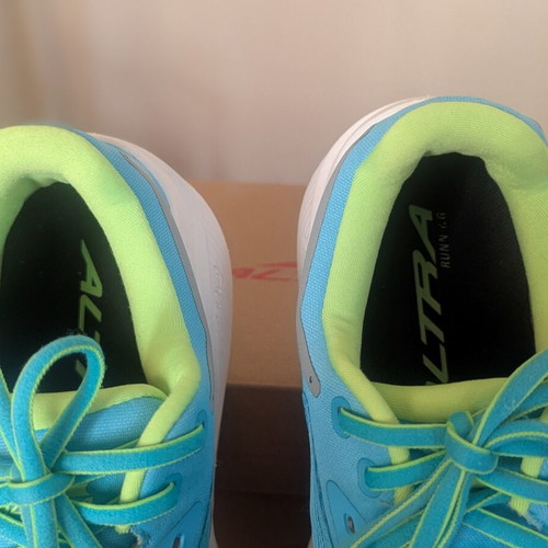 Altra VIA Olympus men's running shoes size 42, turquoise and white
