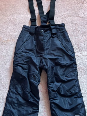 Παντελόνι σκι παιδικό σαν καινούργιο με αποσπώμενες ελαστικές τιράντες