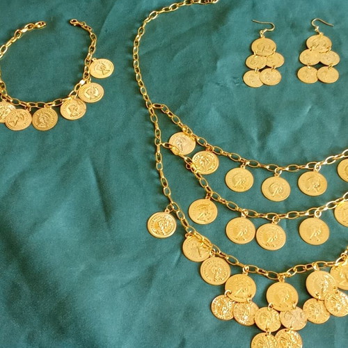 Unique jewelry set necklace, bracelet and earrings, new, copper-zinc alloy