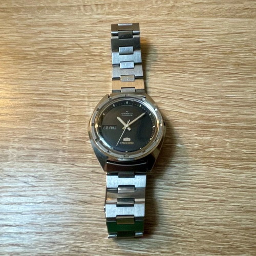 Seiko 5 Vintage used men's watch with original bracelet