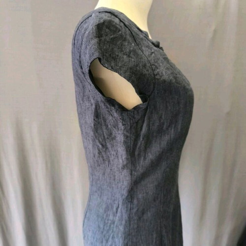 Linen dress size M blue like new