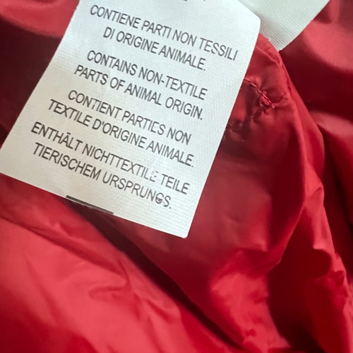 Μπουφάν VDP πουπουλένιο καινούργιο, κόκκινο με γουνάκι και swarovski