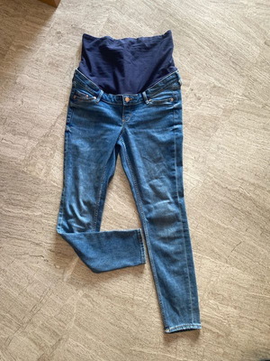 H&M Mama Jeans