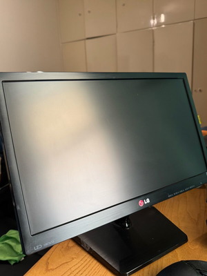 Οθόνη Υπολογιστή LG Flatron 19EN33S 19” LED σαν καινούργια