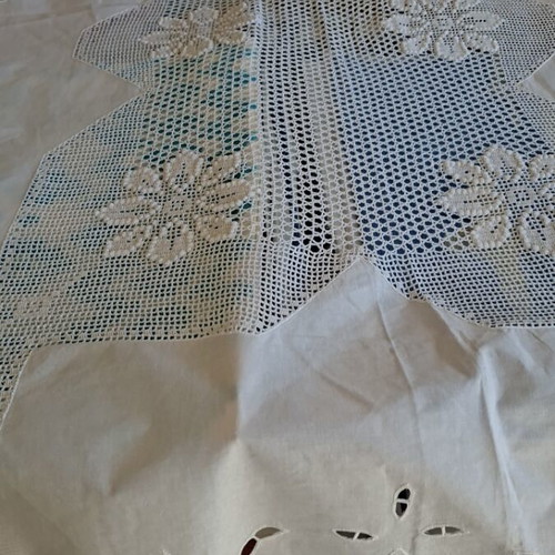 Tablecloth white mercerized cotton fabric 170x220 with cutwork and embroidery