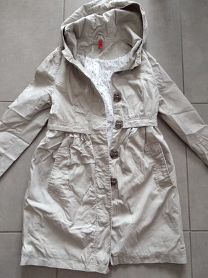 H&M Beige Trench Coat like new, with buttons and hood, alpha line