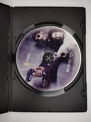 Leon DVD with subtitles