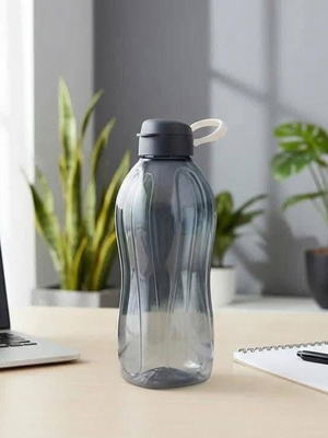 Water Bottle 2 Liters New