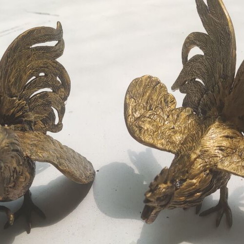Bronze roosters like new, set