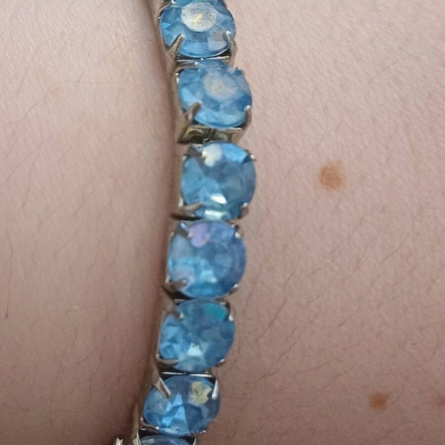 Elastic bracelets with stones used, set