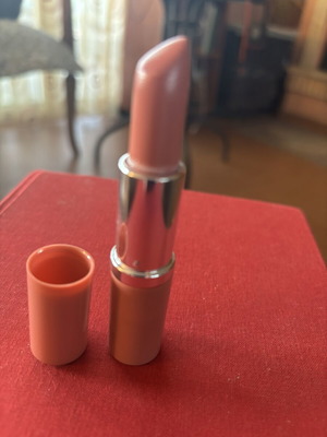 Clinique Nude Pop lipstick like new, nude shade