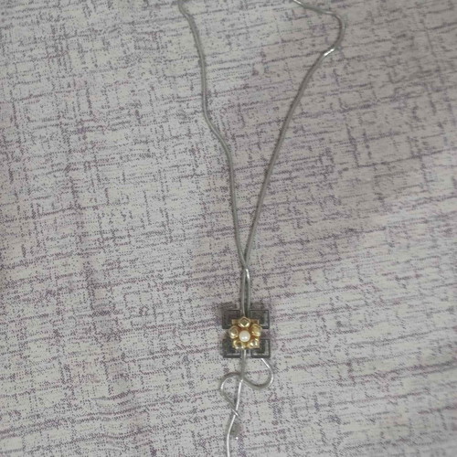 Necklace with adjustable height