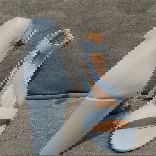 Πέδιλα γαλάζια νούμερο 37 σαν καινούργια με χοντρό τακούνι