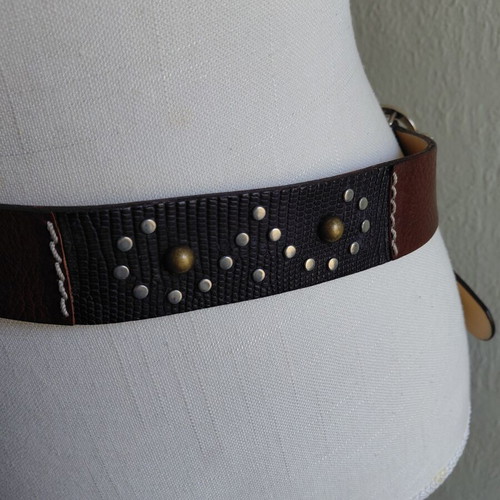 LEYVA Linea Mujer brown leather belt with silver buckle, size 80