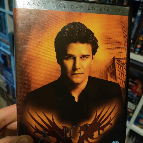 Angel season 5 DVD used, 6 discs with English subtitles