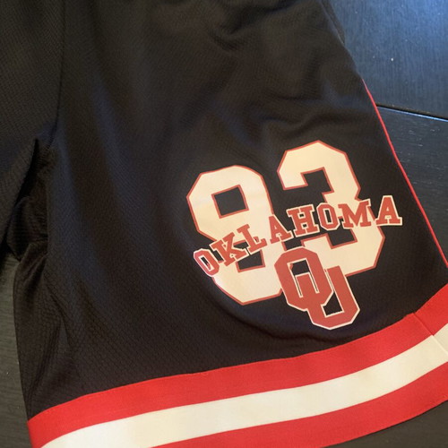 Oklahoma jeans shorts XL set like new, black and red
