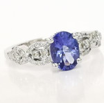 Tanzanite and diamond ring in 14 ct white gold, new