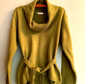 Πράσινο πουλόβερ με ζώνη