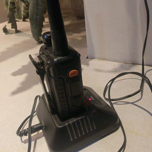 Intek KT-980HP wireless radio used with LCD display and FM receiver