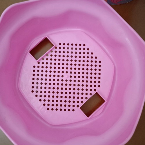 Beach Bucket with Mermaid Sieve like new