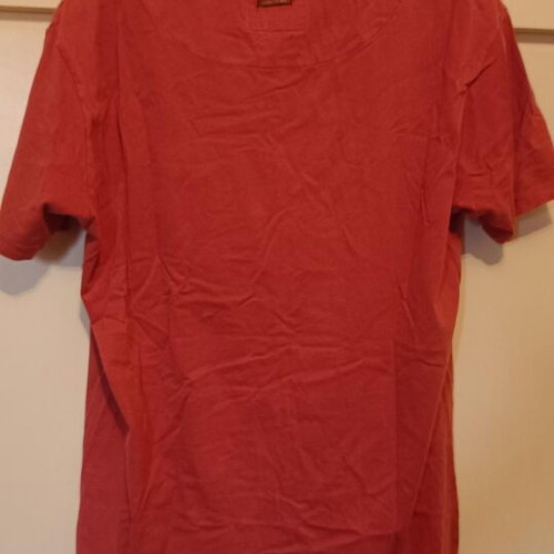 Explorer T-shirt summer with front print, like new, size L, red