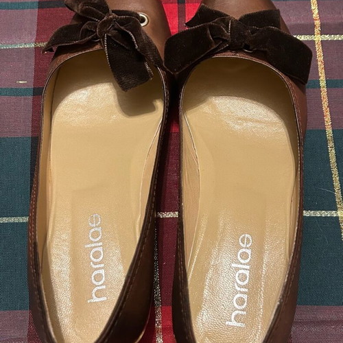 Haralas brown low heel pumps new, size 38.5