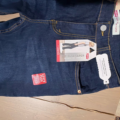 Levi’s 512 Slim Taper for 16 years old new, dark blue