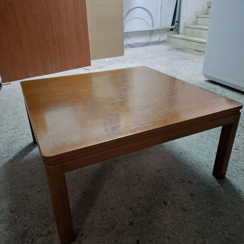 Coffee table used 80x80 cm height 38 cm